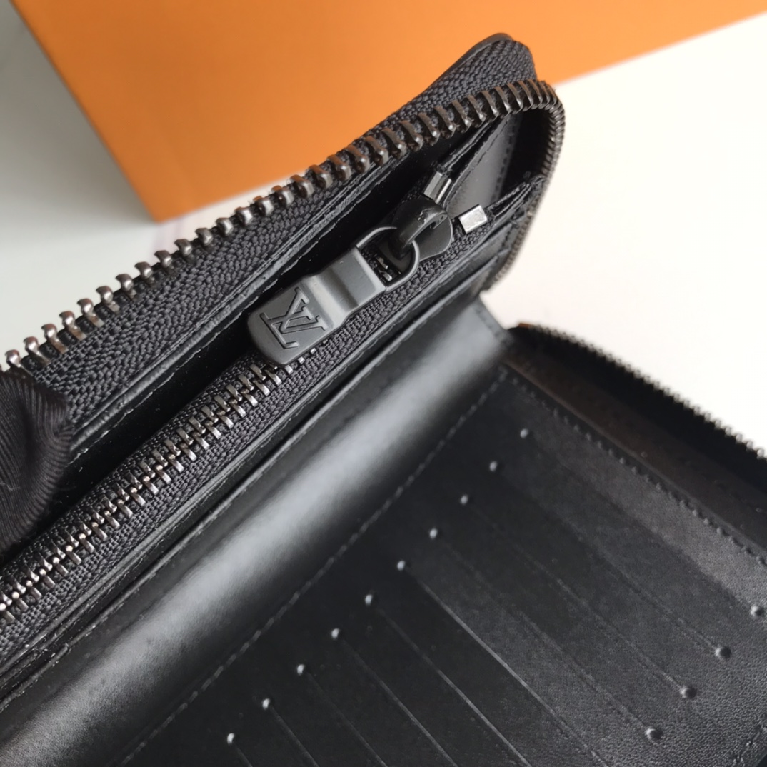 Long wallet 3.9″x7.9″x0.8″ BB-918000401