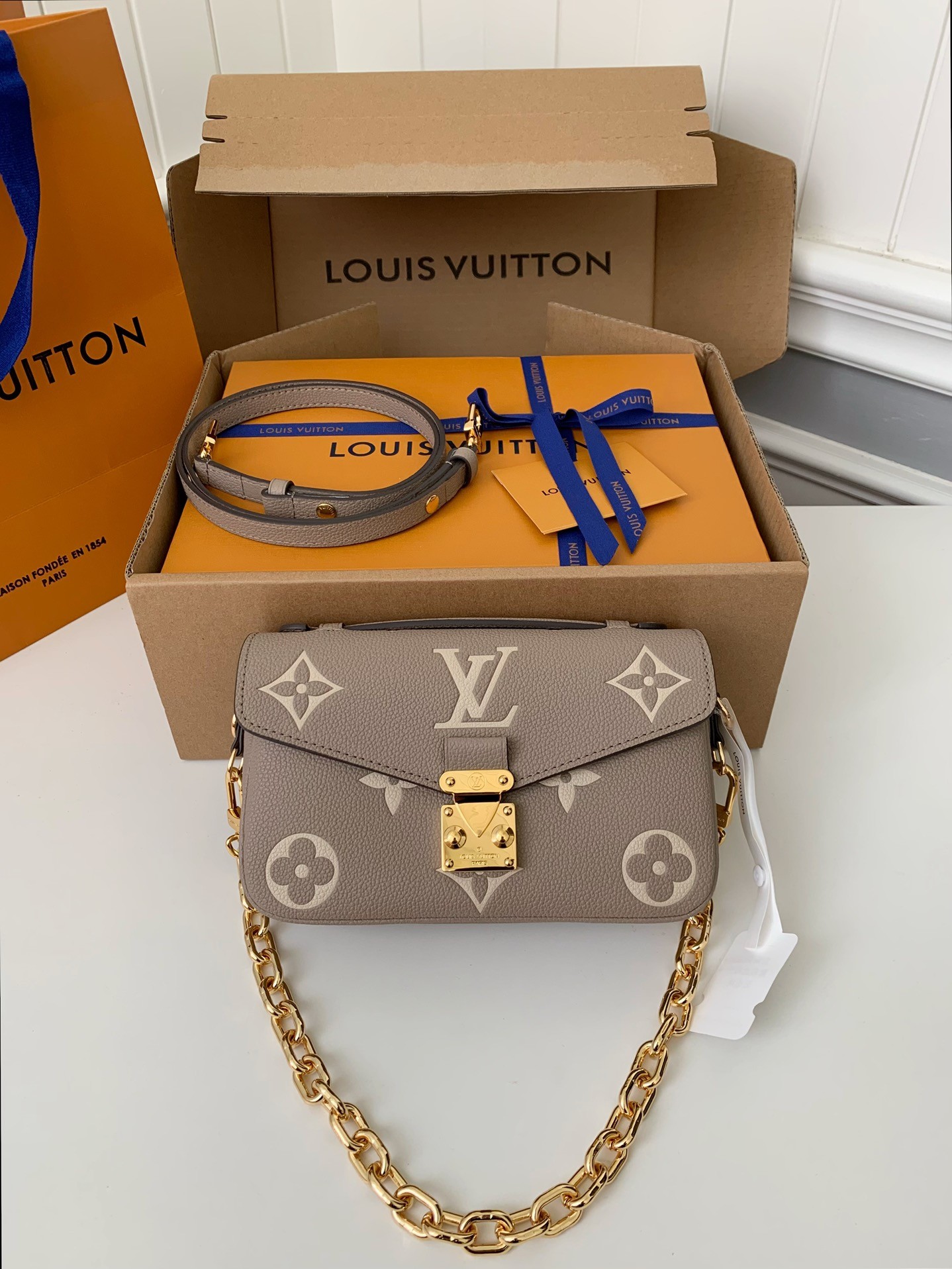 LV Pochette Métis East West 21.5x13.5x6cm（Multiple colors）