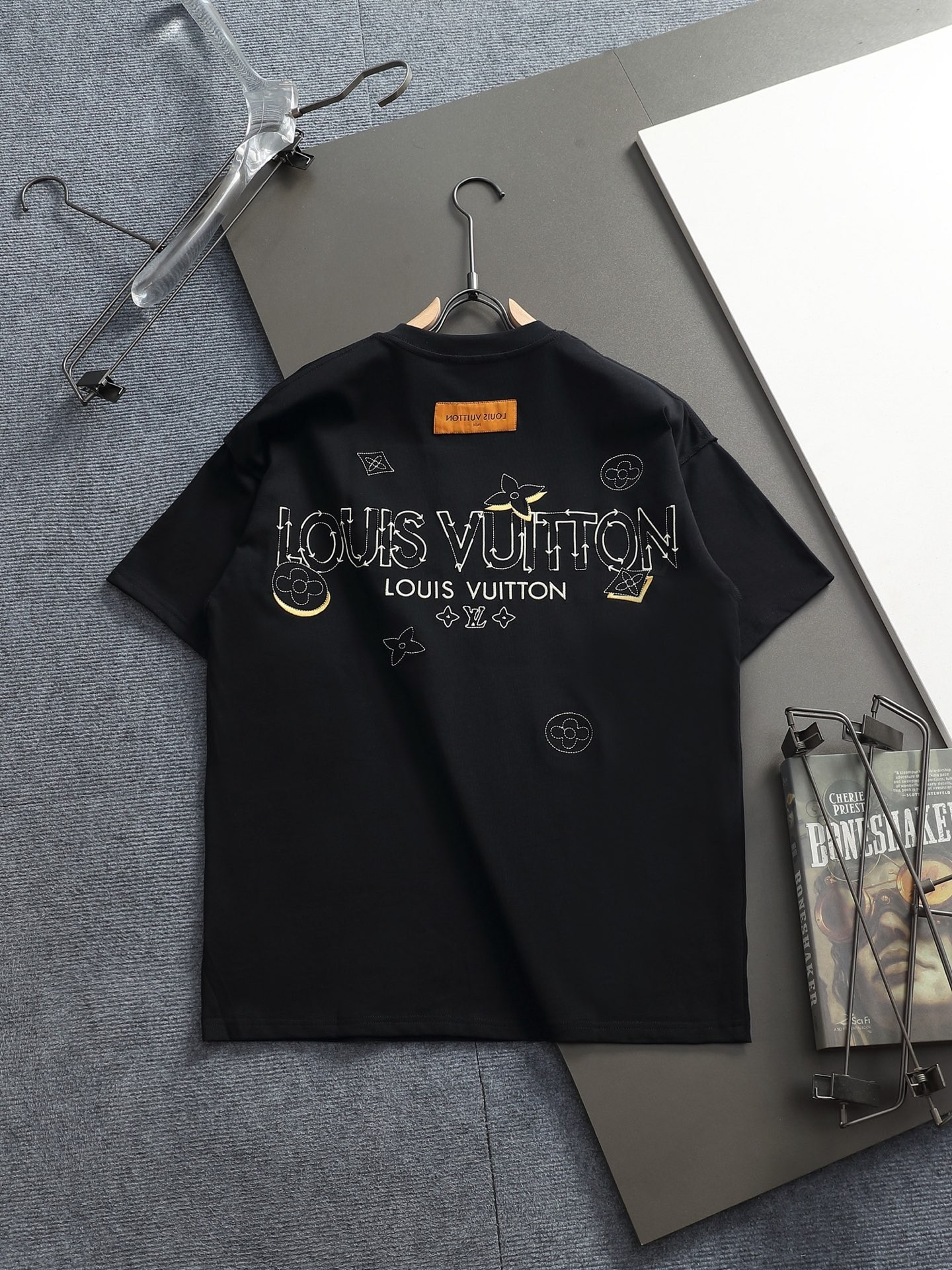 LV T-shirt