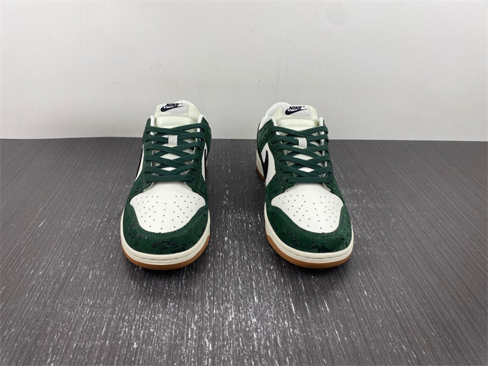 NK Dunk Low “SKU” FQ8893-397