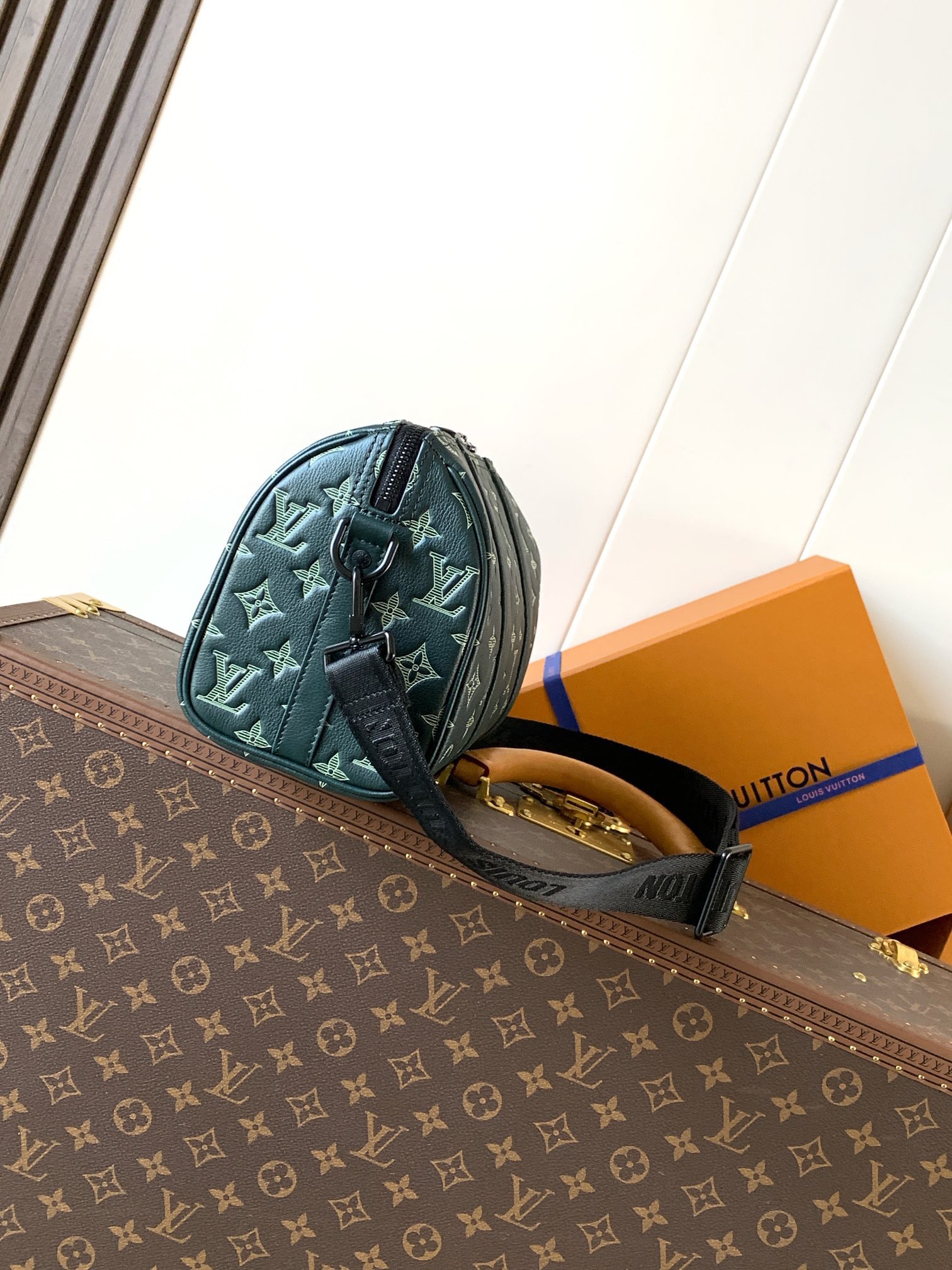 LV Keepall 27.5X16.5X15CM