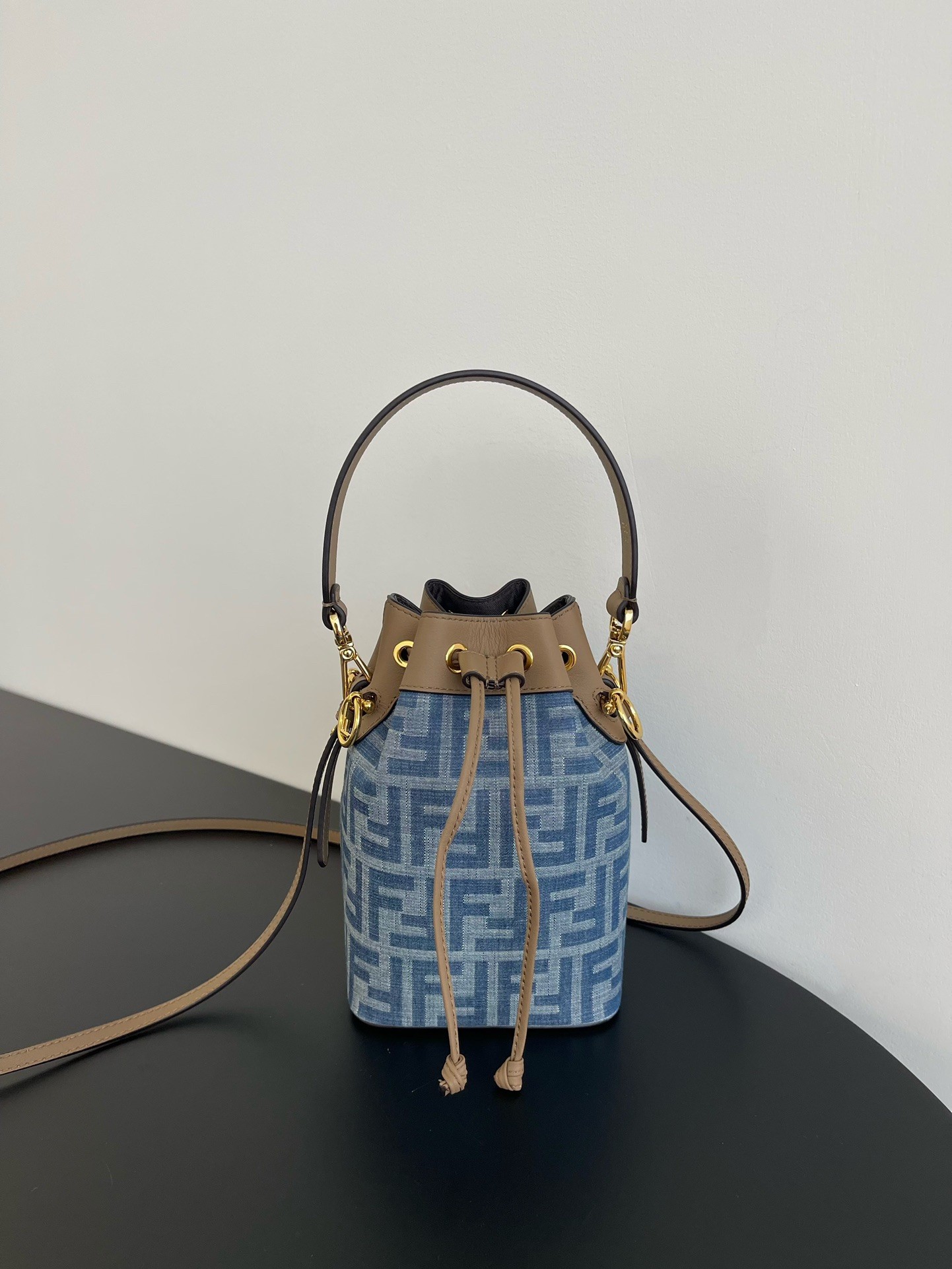 FD Bucket Bags Size:12x18x10cm