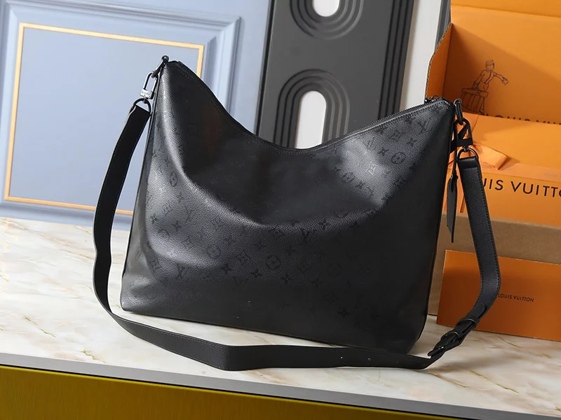 16.1″x12.6″x4.3″ Genuine Leather Handbag with adjustable strap BB-9211003
