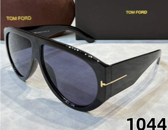 G17：Tom Ford Oversized Aviator Sunglasses