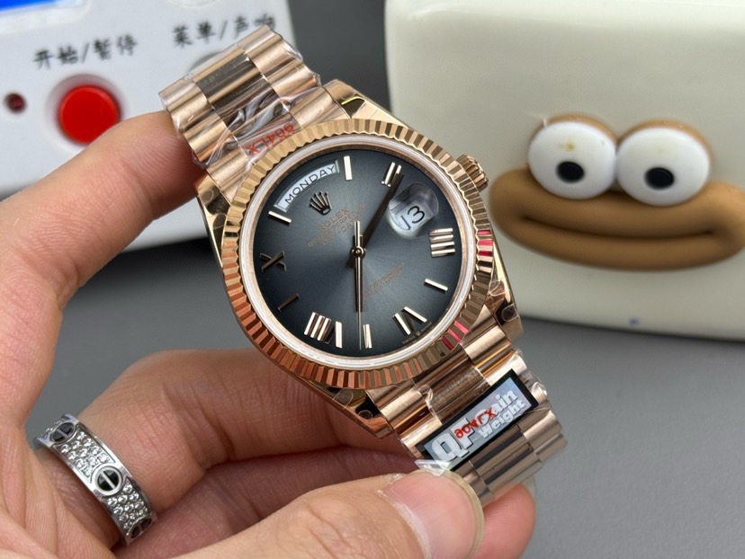 QF Factory Rolex Day to Date 40 – 40 mm Everose Gold Men’s Watch