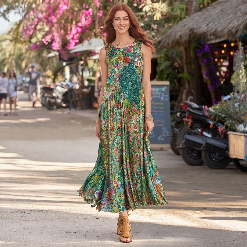 Top 7 Bohemian Wardrobe Essentials to Grab from the Sundance Catalog Sale This Season