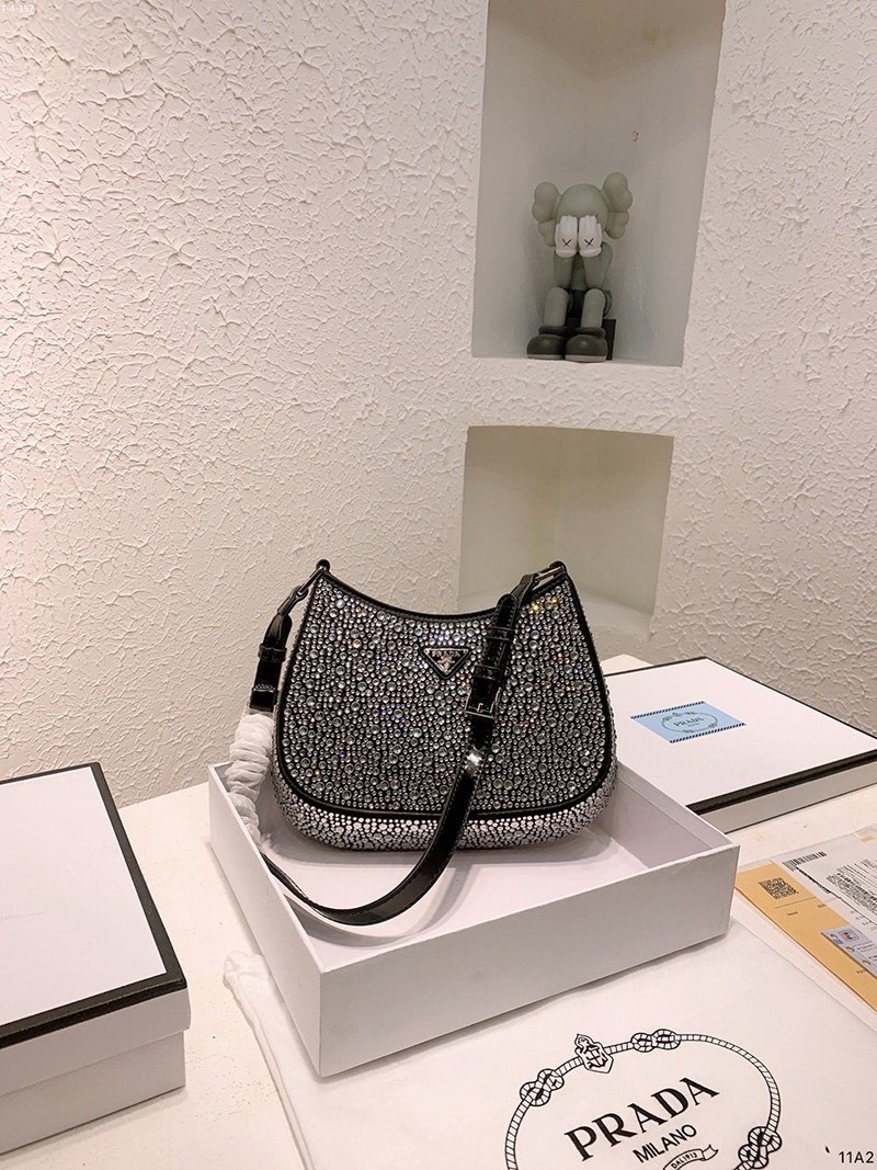 9.4″ Full Diamonds Leather Handbag BB-921024