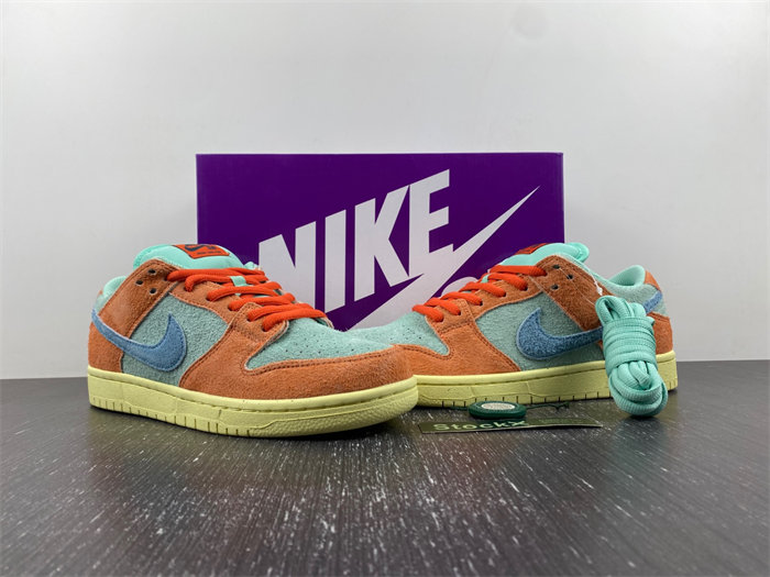 NK SB Dunk Low Orange Emerald Rise DV5429-800