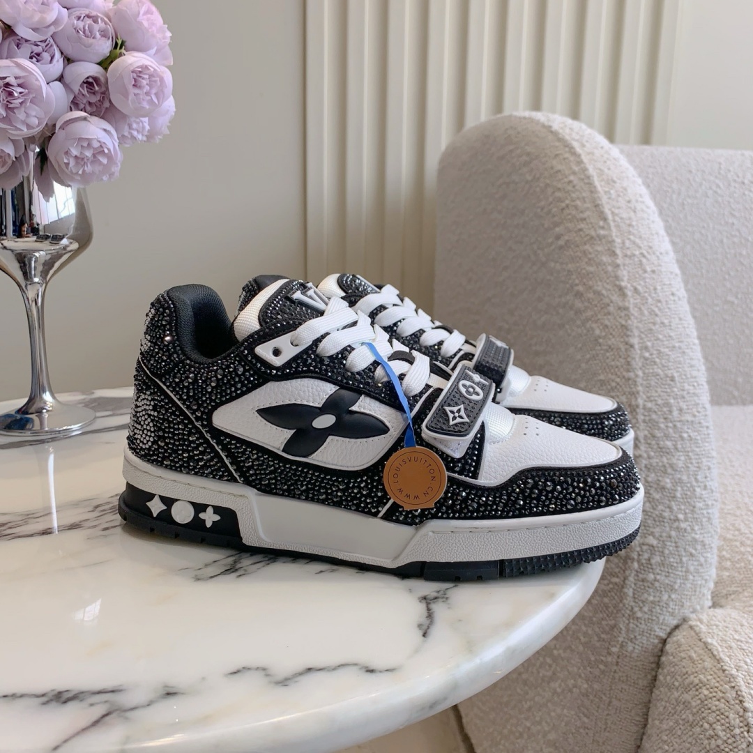 LV TRAINER