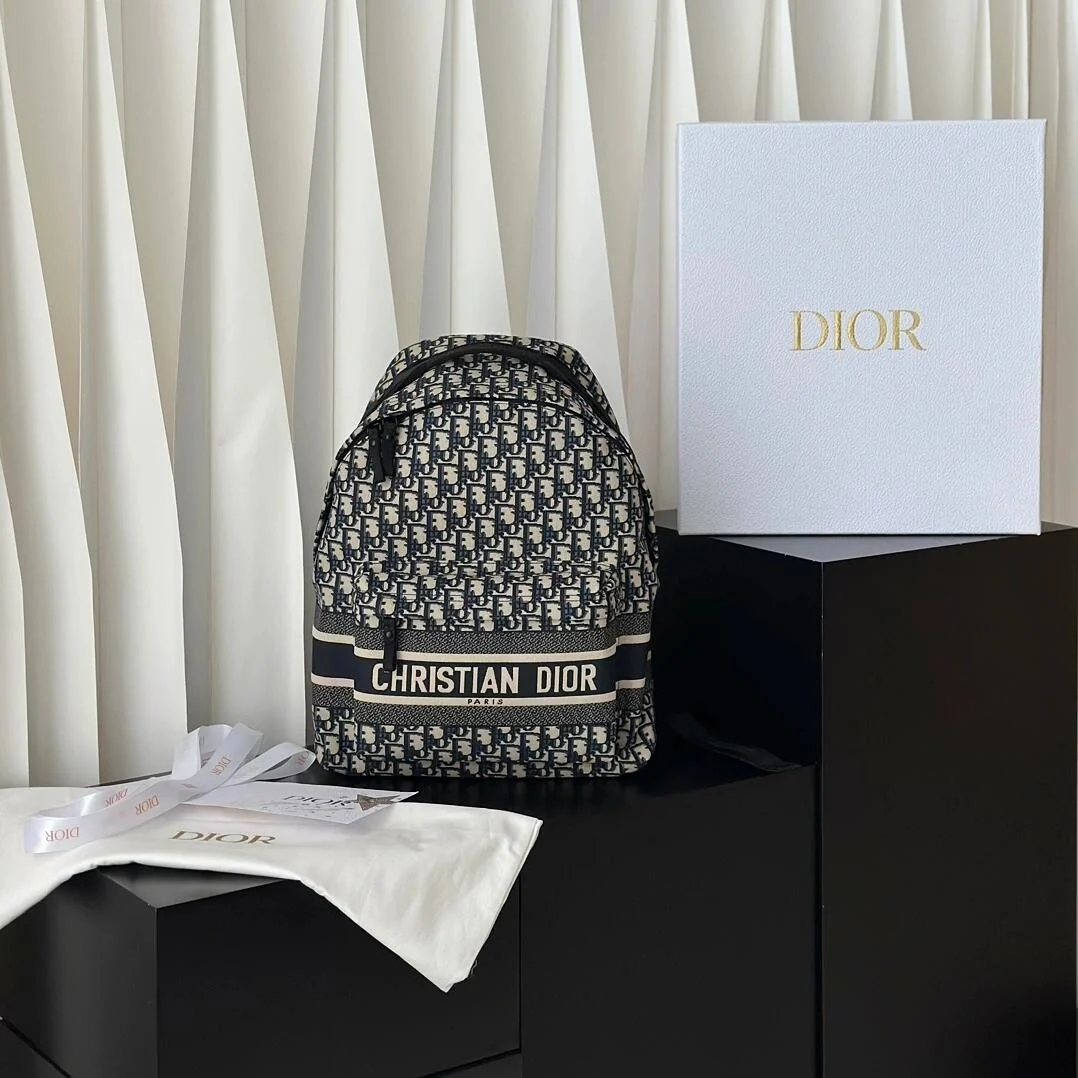 [Dior] Popular item ☆ Perfect for everyday use ♪ Backpack