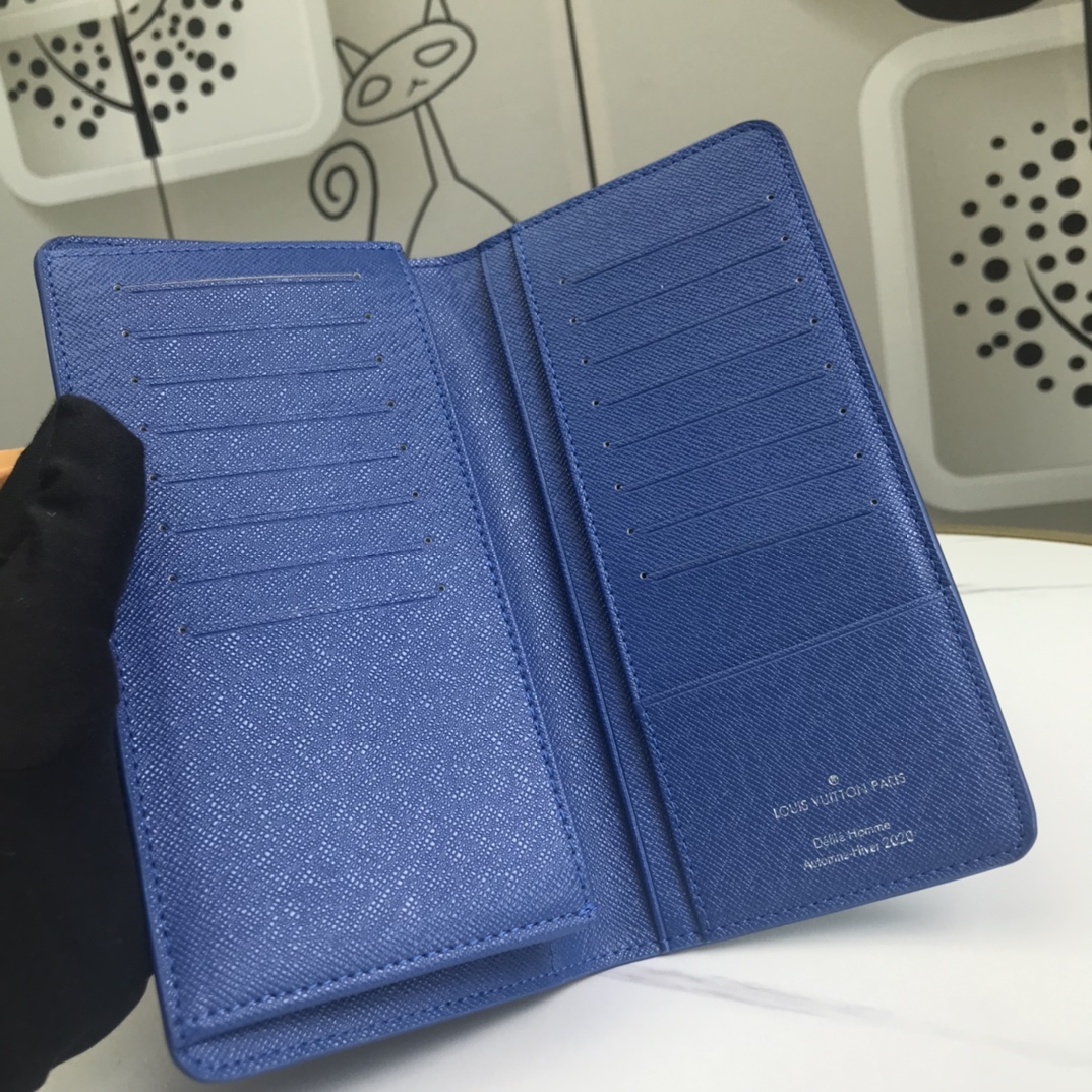 Long wallet 3.9″x7.5″x0.8″ BB-918000287