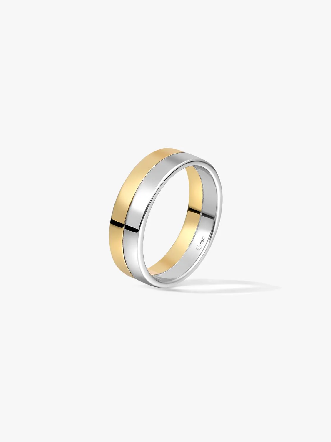 Mixed Essential Ring