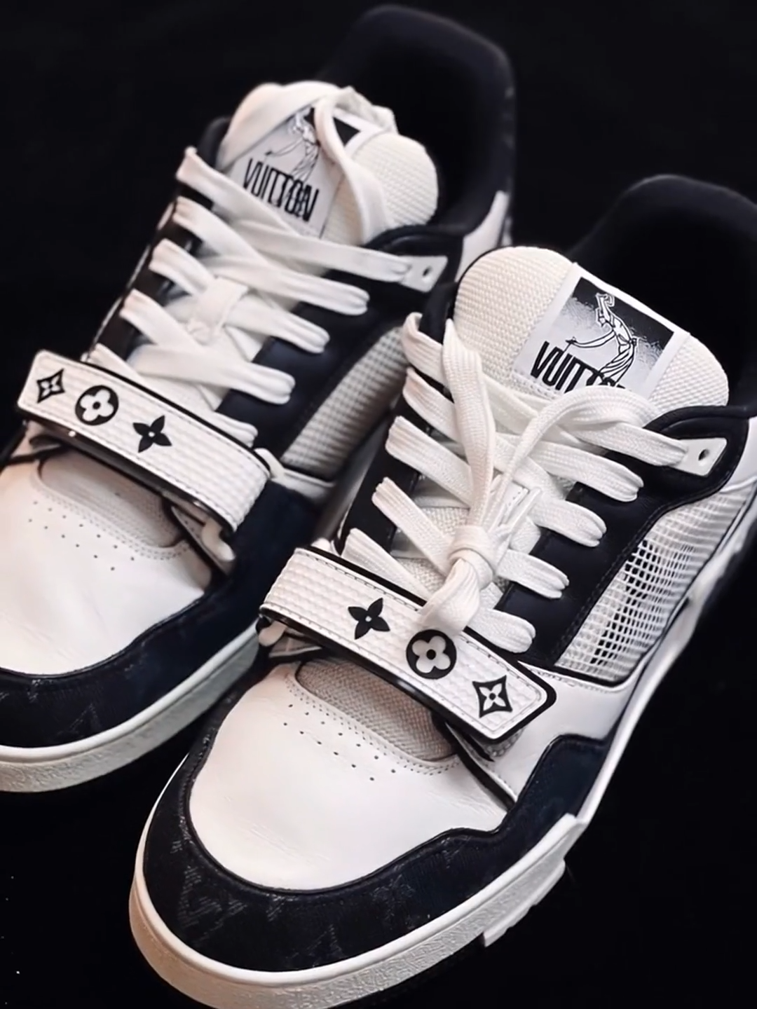 LV  Trainer Sneaker ‘Black’