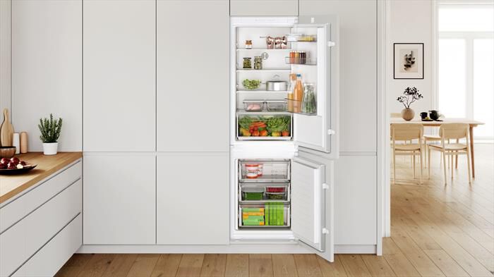 BOSCH - Frigorifero Combinato KIN86NSE0 Classe E-Bianco