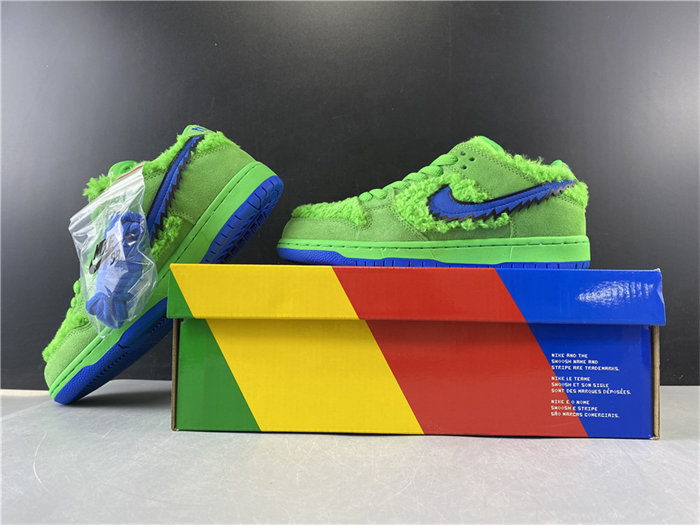 NK SB Dunk Low Grateful Dead Bears Green CJ5378-300