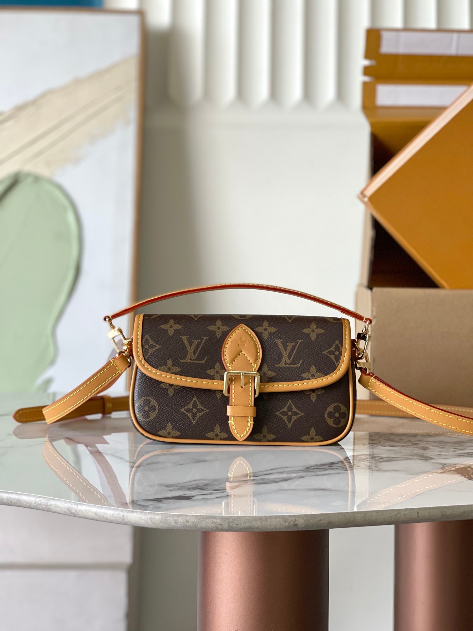 LV NANO DIANE M83298 19x10.5x6cm