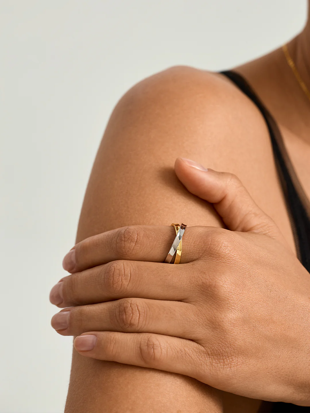 Mixed Interlocking Ring