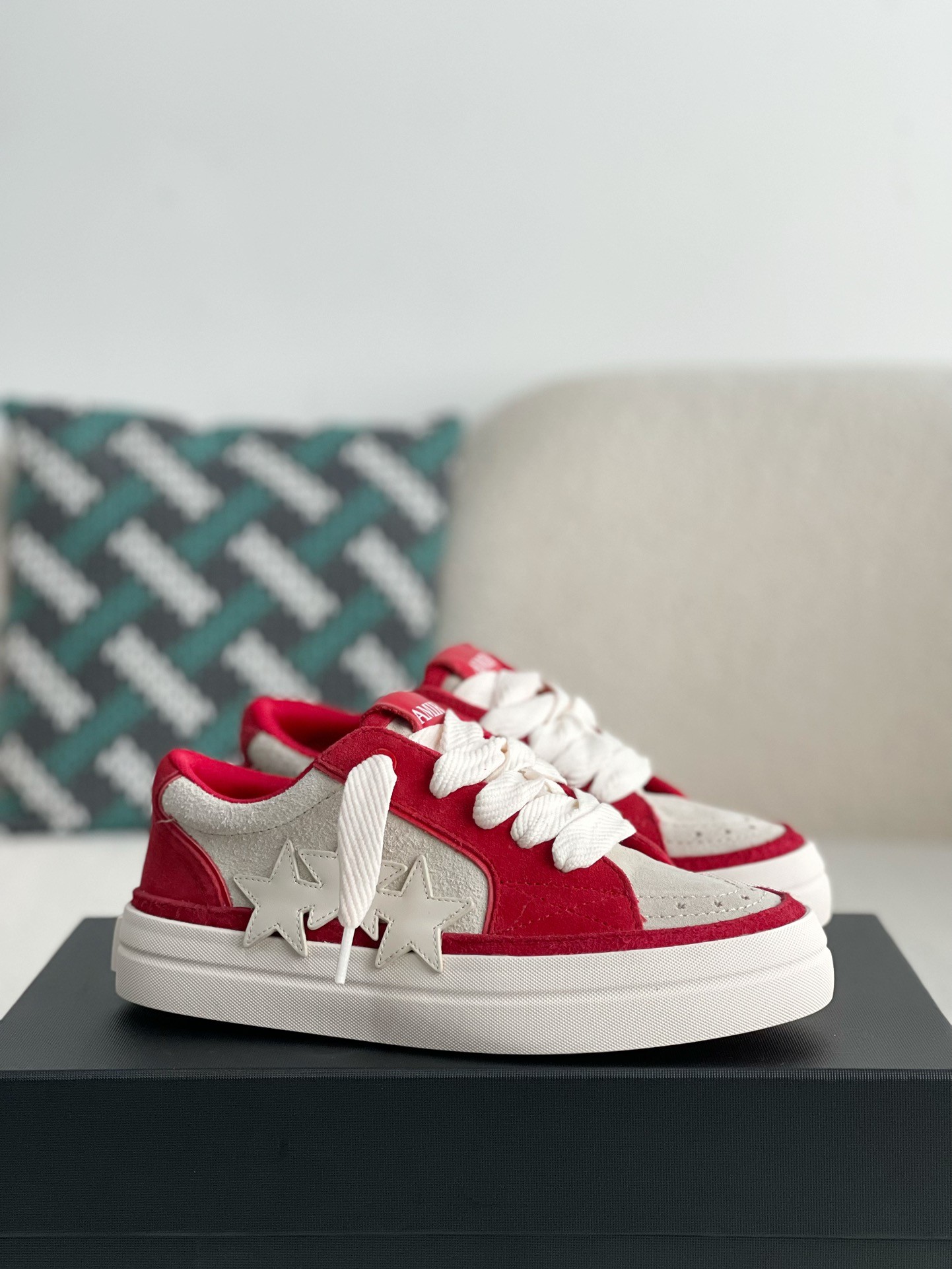 AMRI Sneakers