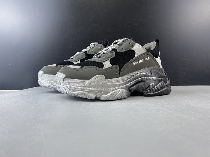 TRIPLES TRAINER SNEAKERS 2000018
