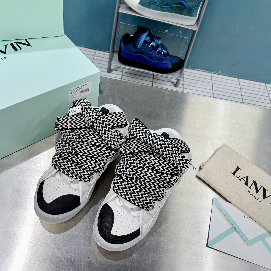 LAN Curb Sneaker 16