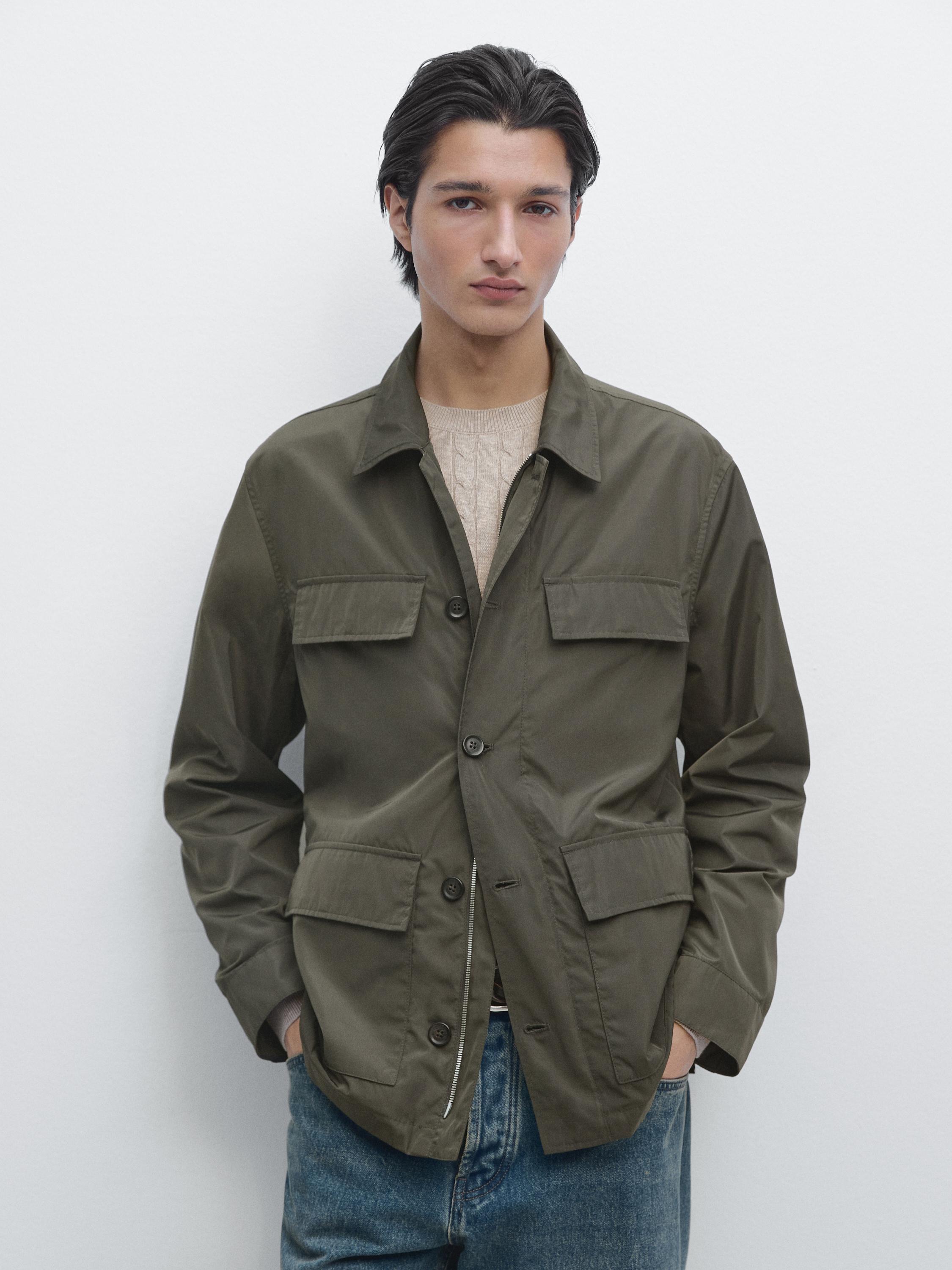 Chaqueta ligera bolsillos