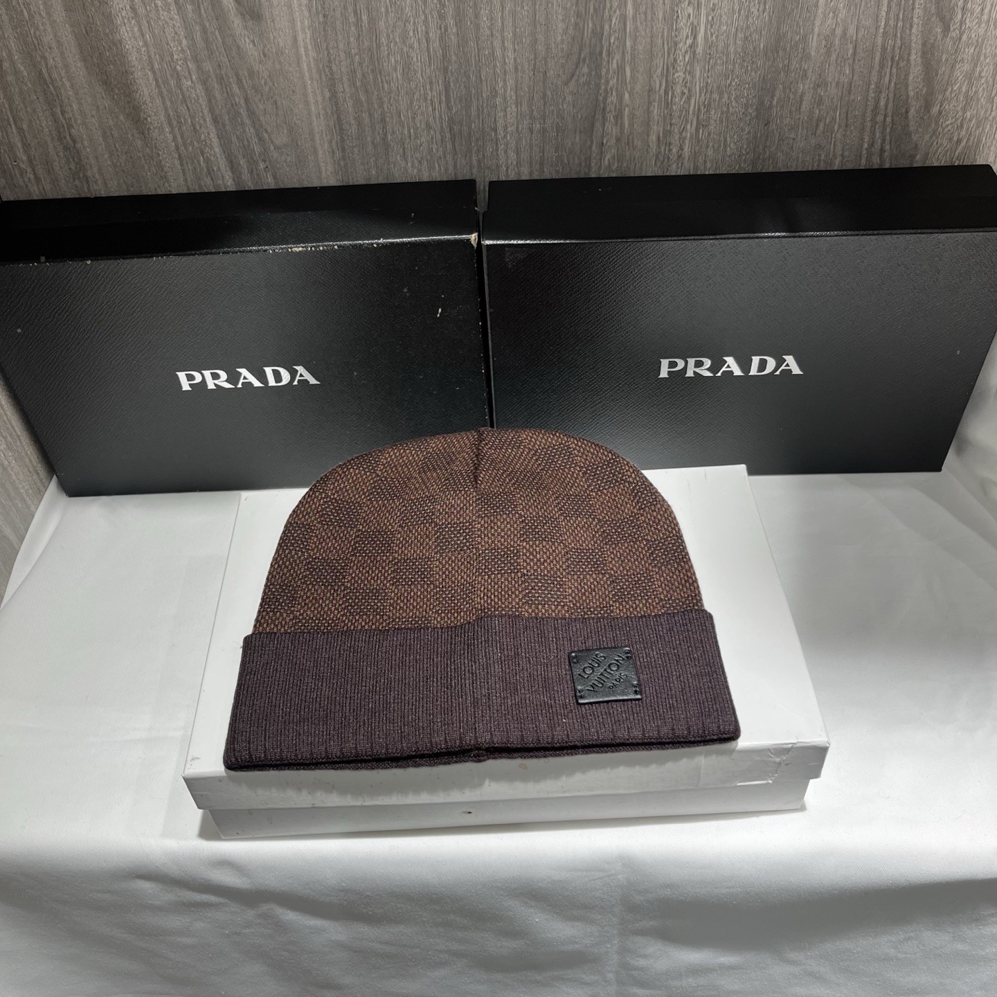 LV Beanies（Multiple colors）
