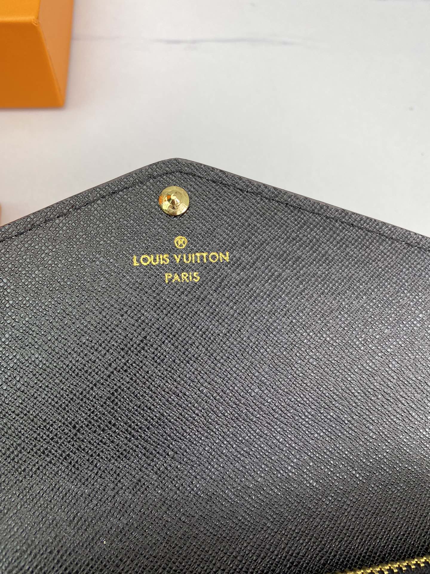 Long wallet 7.5″x4.1″x1″ BB-918000312