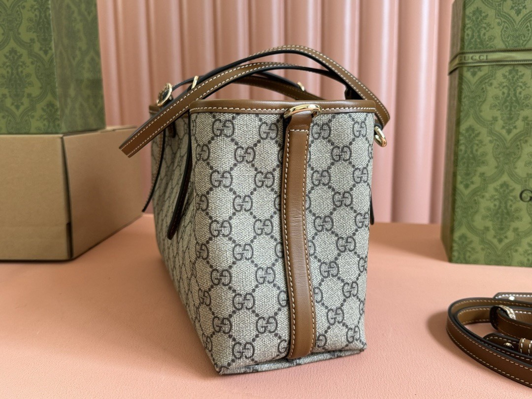 GUC Shoulder bag 31x18x11cm （Multiple colors）