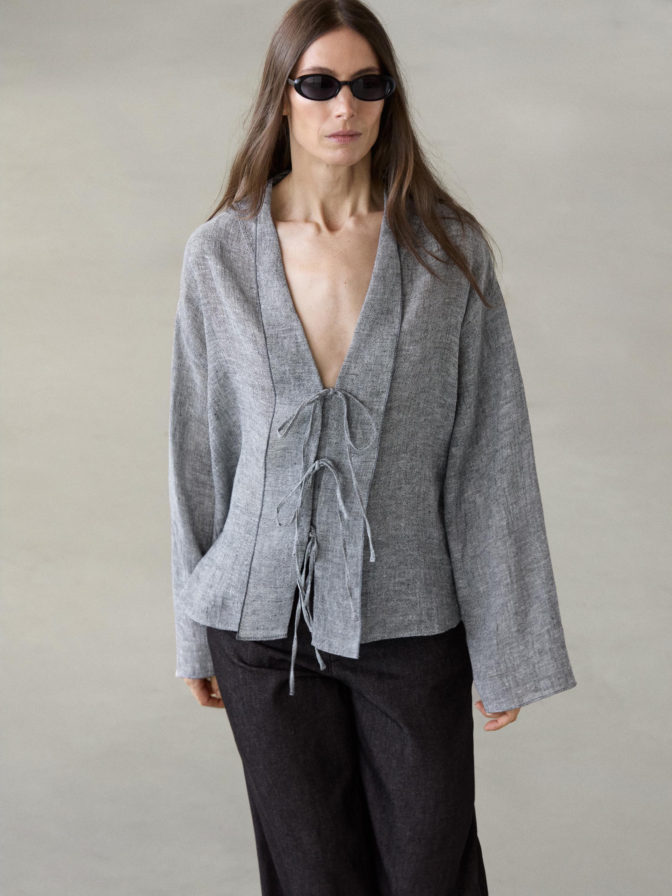 Blusa detalle lazos mezcla lino