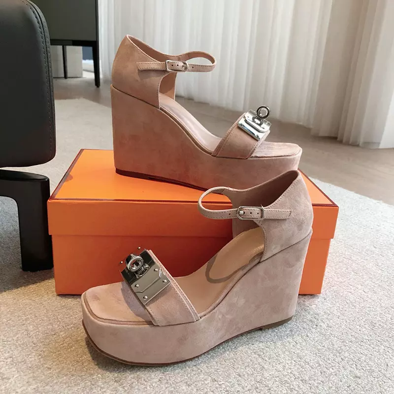 Classical High Quality Real Leather heels Sandals LX-872303