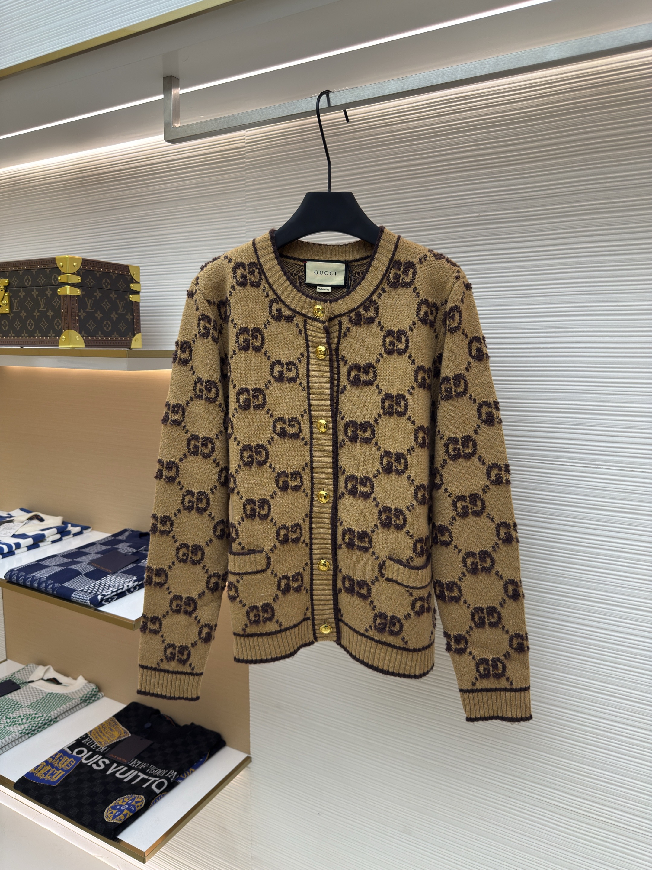 GUC Sweater jacket（ Women's style）