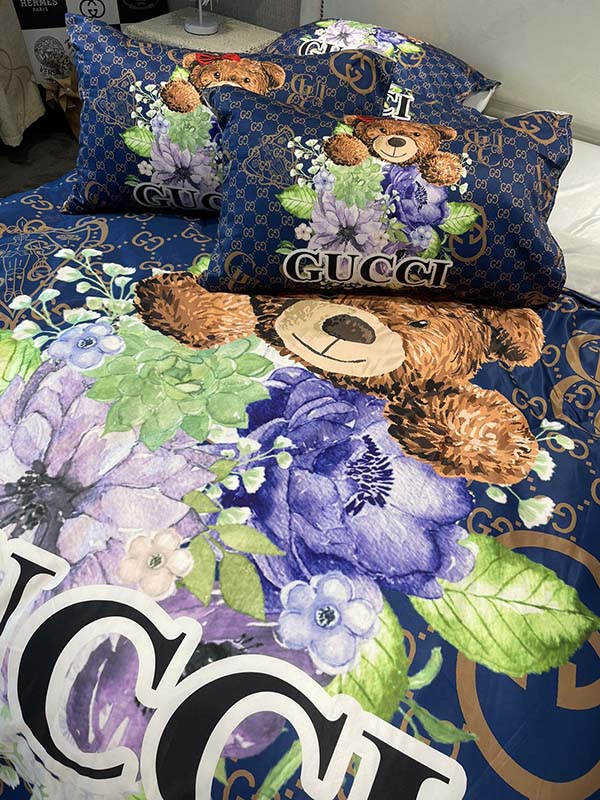 Fashion Washable Silk Digital Bear Bedding Sets(1 Quilt,1 Sham,2 pillow cases)SJT-986078