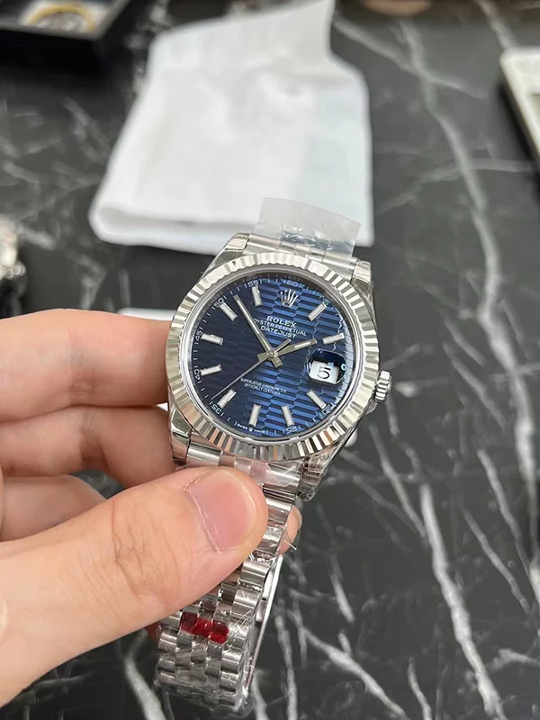 Classical 41mm diameter Blue Dial Man’s Mechanical Watch WB-7180053