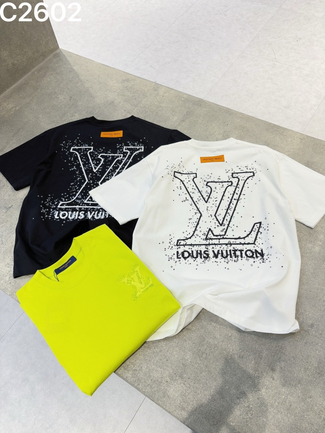 LV T-shirt（Multiple colors）