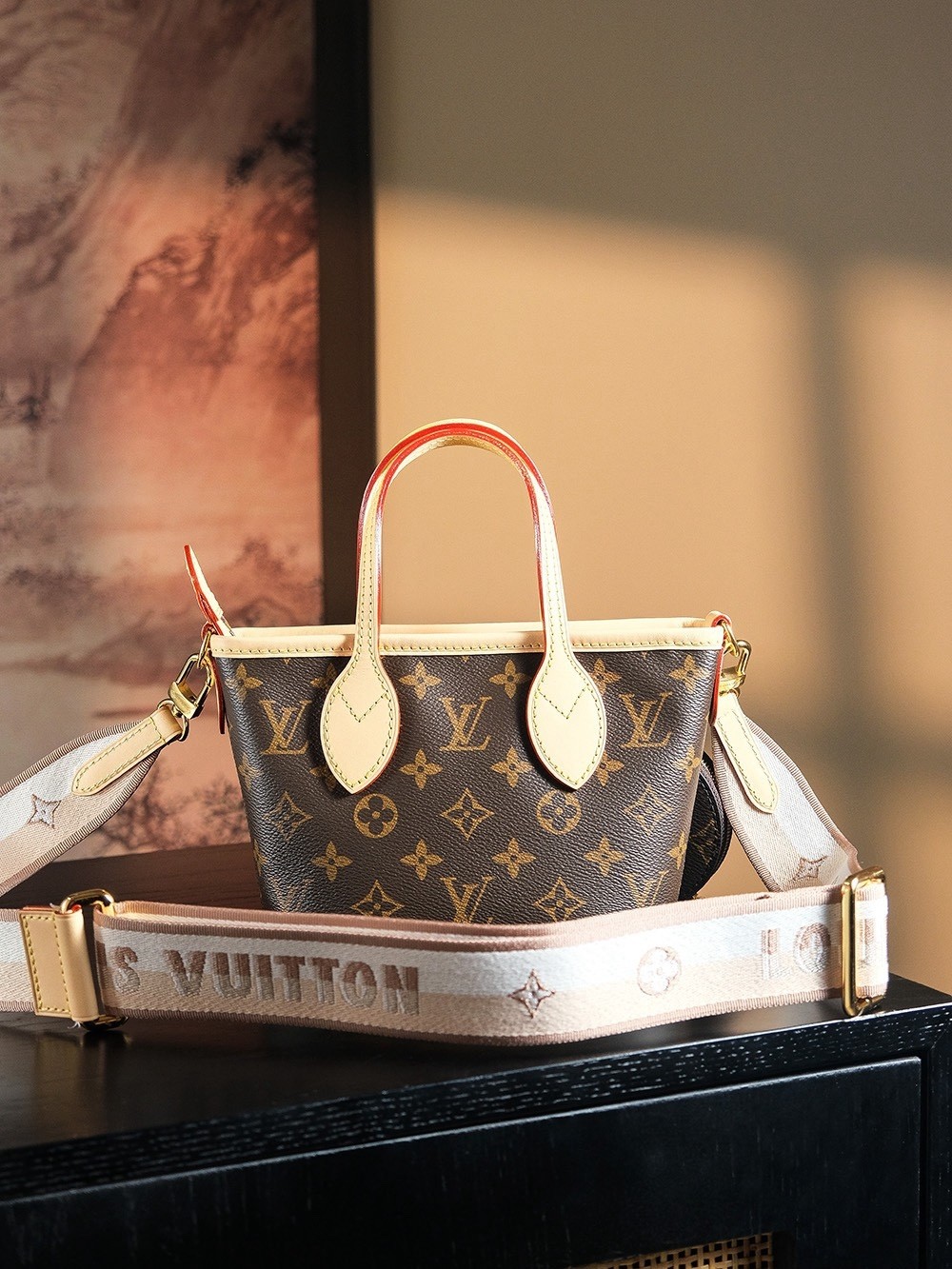 LV 𝐍𝐄𝐕𝐄𝐑𝐅𝐔𝐋𝐋 𝐁𝐁 M46705 Size：24x14x9cm