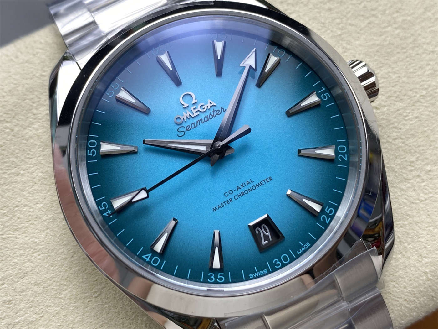 VSF Aqua Terra 150M 38mm “Shades” – Atlantic Blue Dial (VS8800 Super Clone)