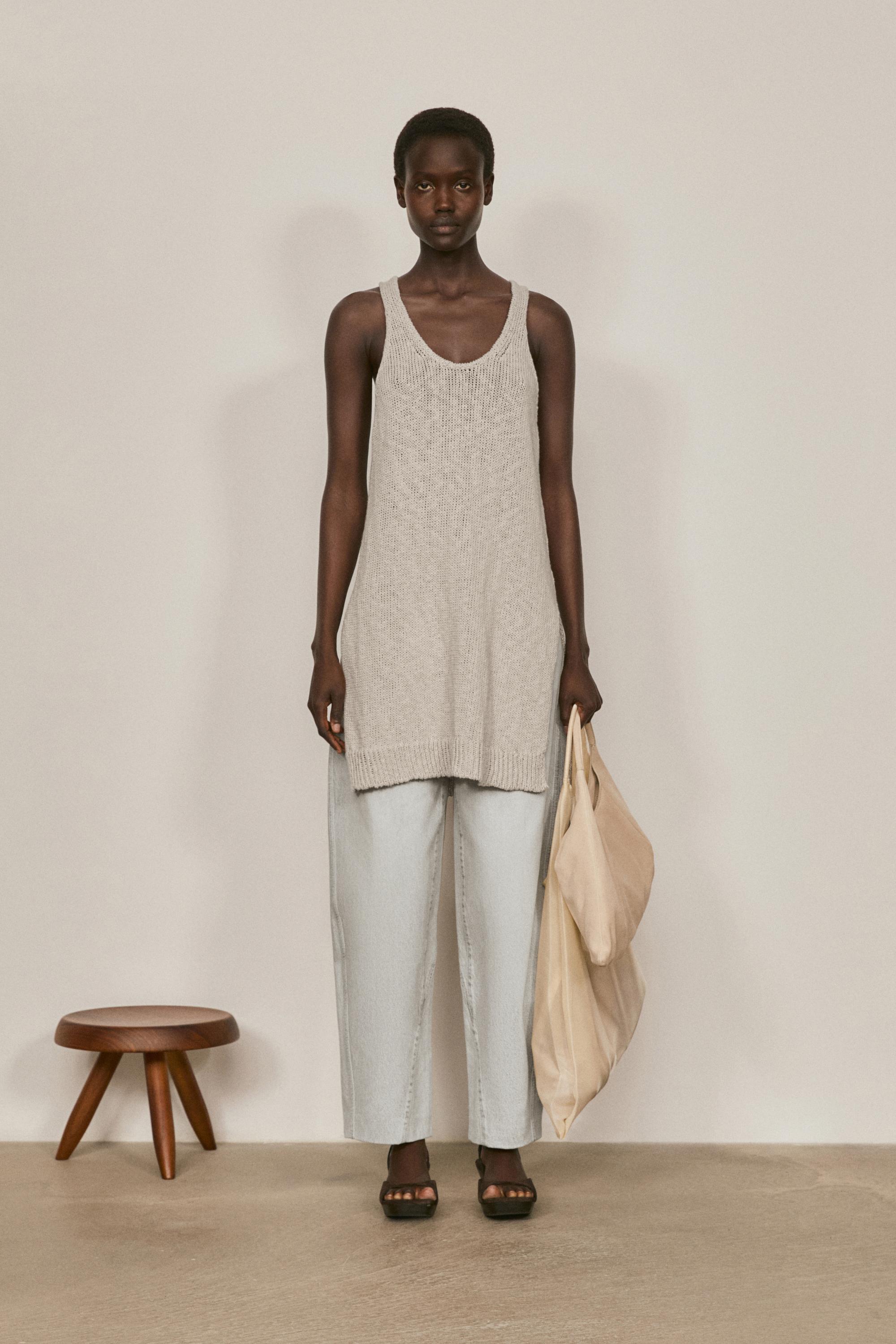 Top largo detalle aberturas laterales - LIMITED EDITION