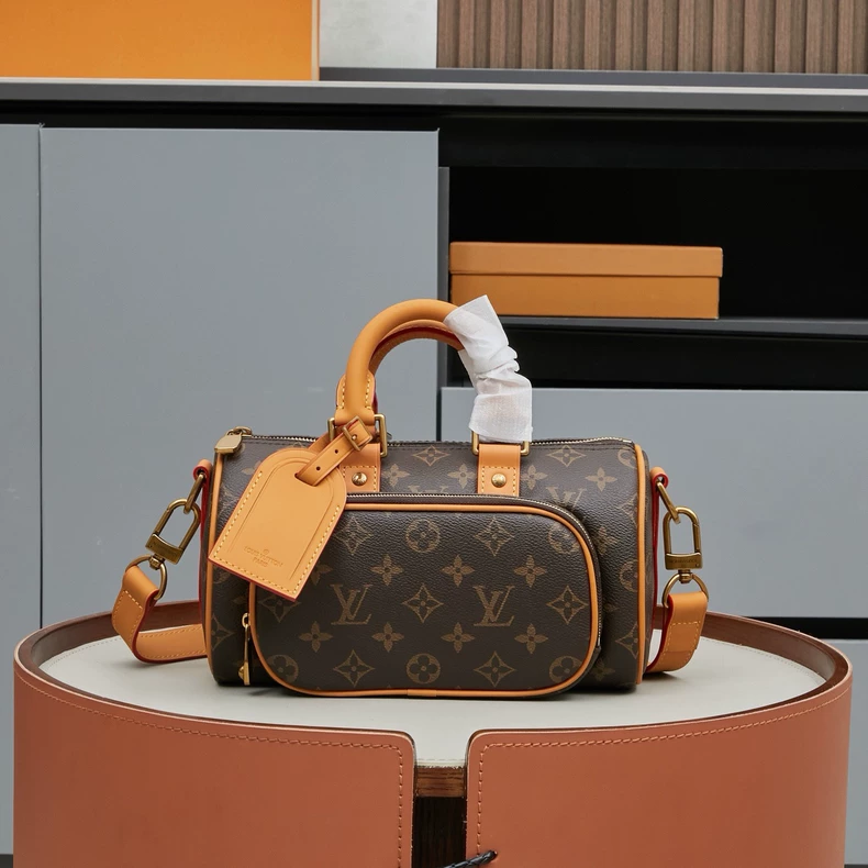 LOUIS VUITTON M14981 Keepall 25 Cargo