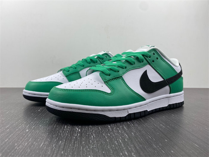 NK Dunk Low Celtics FN3612-300