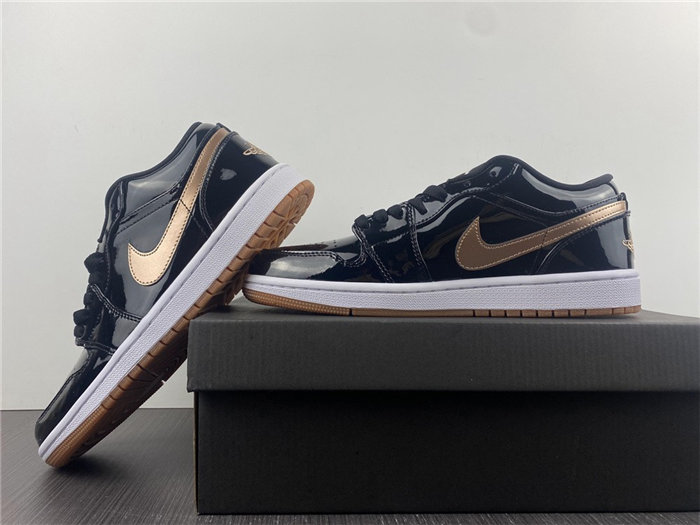 JRD1 Retro Black Gold Patent 554723-032
