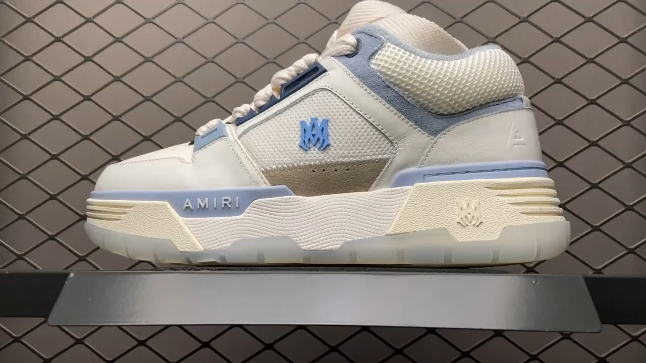 AMRI Sneakers