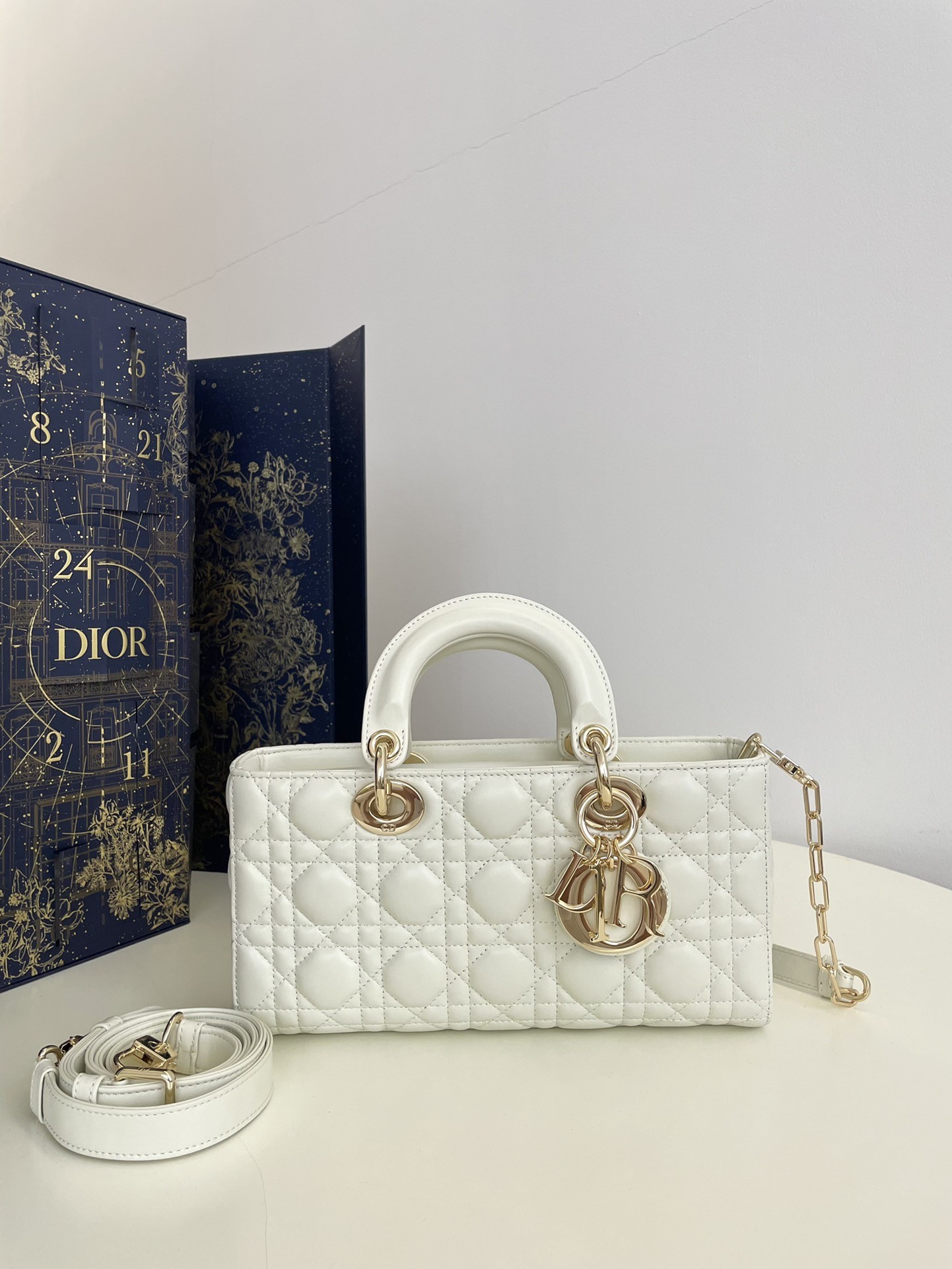 DR Shoulder bag 26x6x14cm