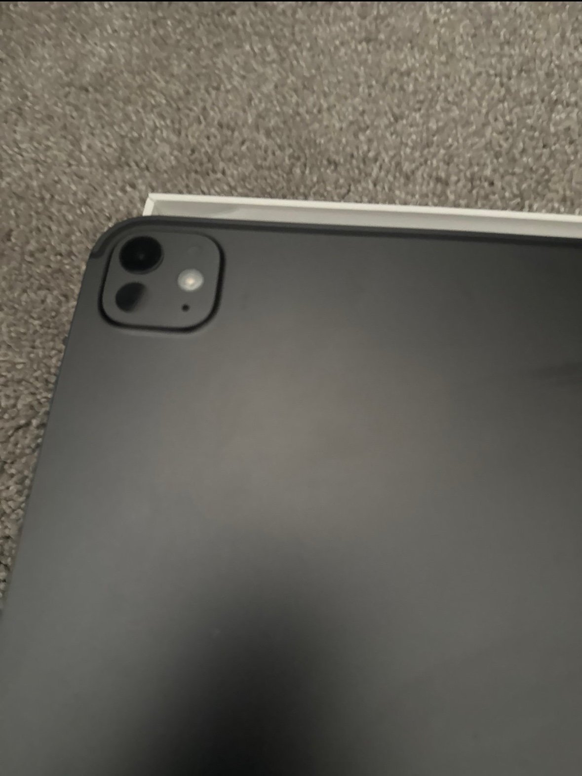 Ipad Pro 13 inch M4(With Apple Intelligence) 9E86