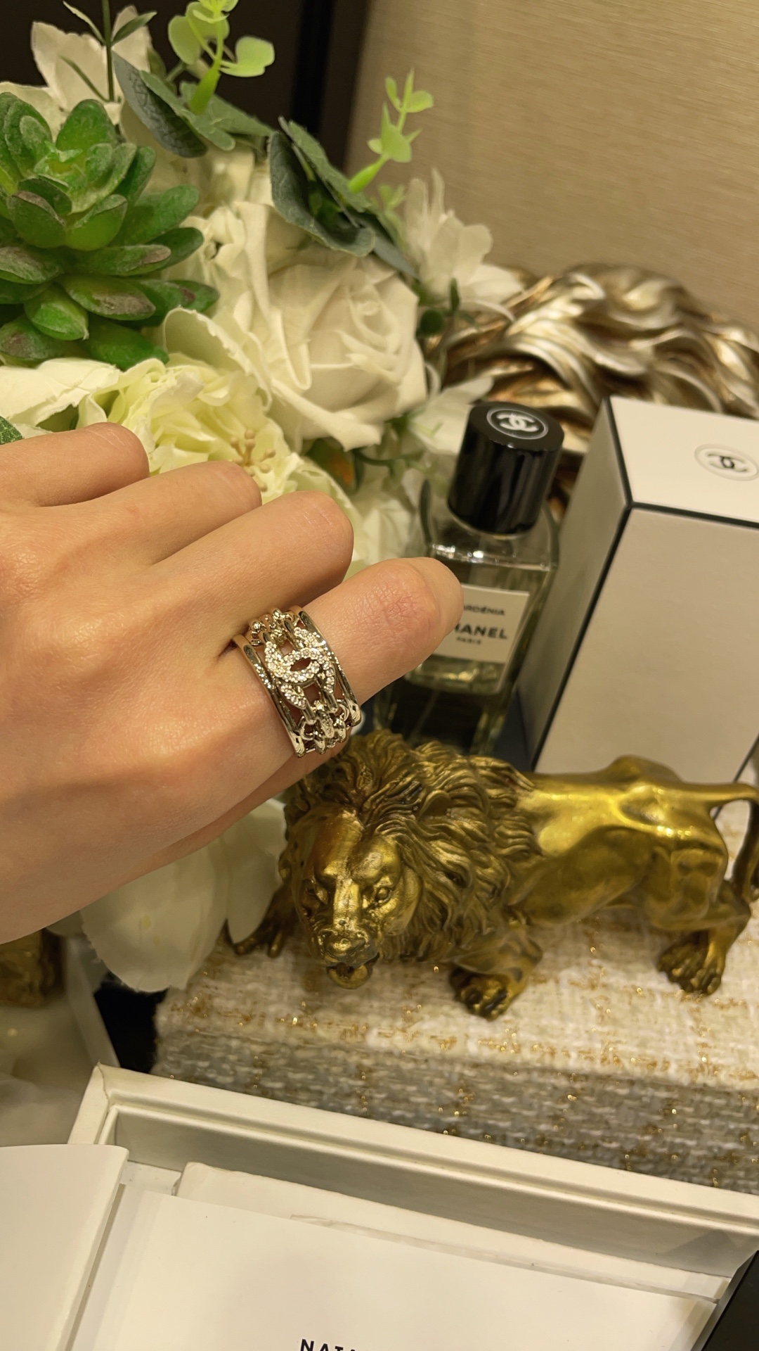 Chanel 25K Hollow Chain Crystal Ring