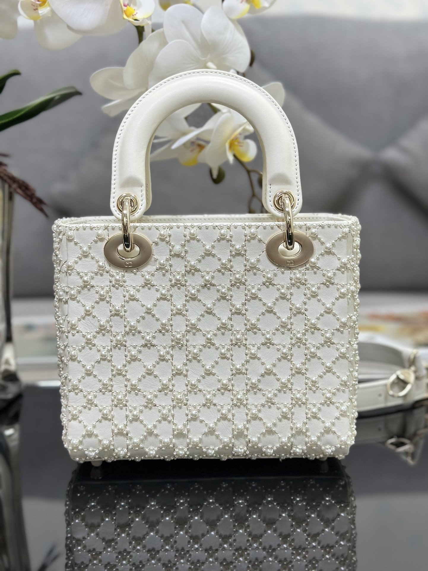 DR Shoulder bag M0538 20x16.5x8cm