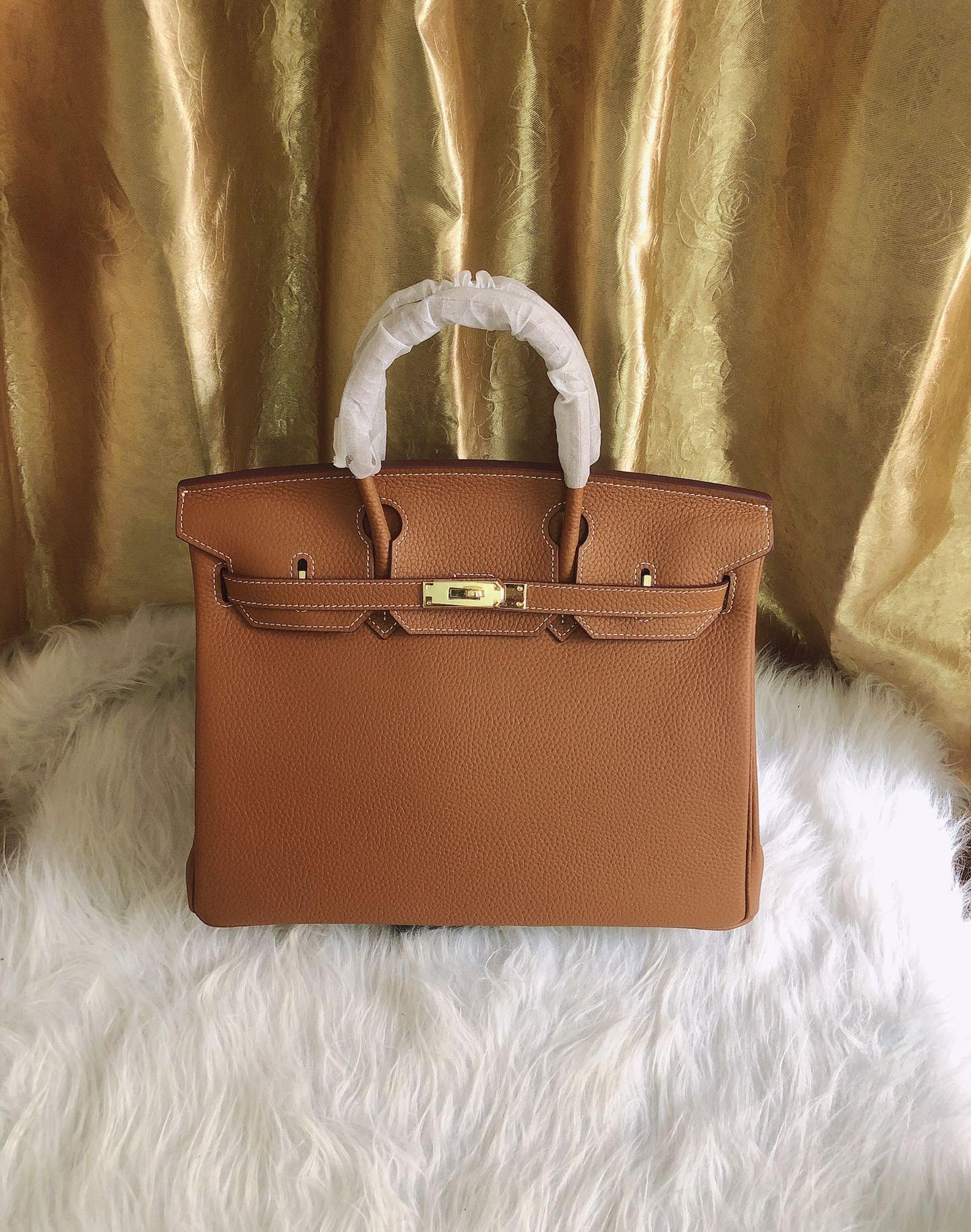 Hermes' most popular handbag, the Birkin, sizes 20-25-30-35 (Free shipping)