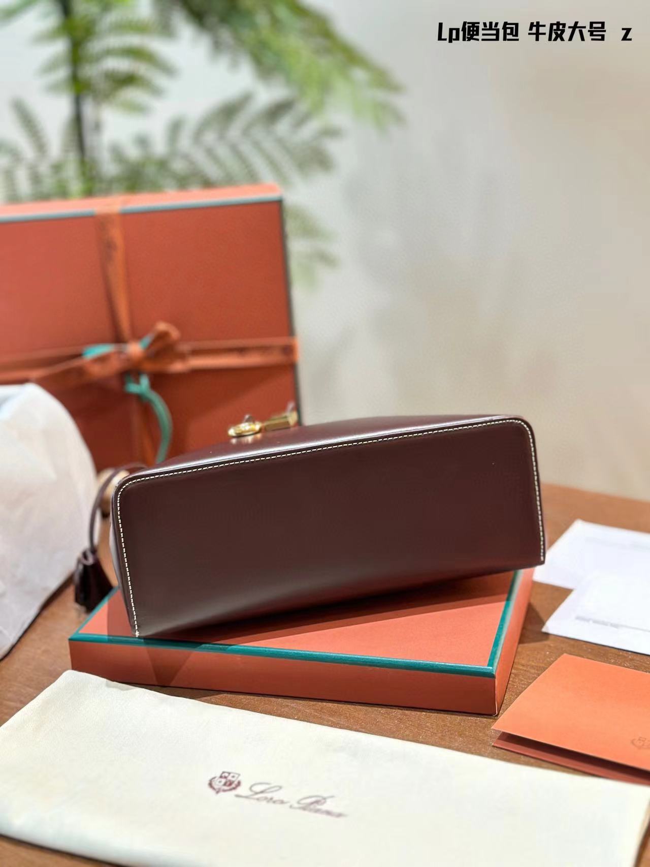 Leather lunch bag with staps BB-921148