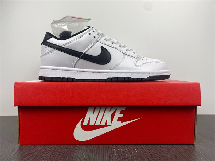NK Dunk Low White Black DD1503-113