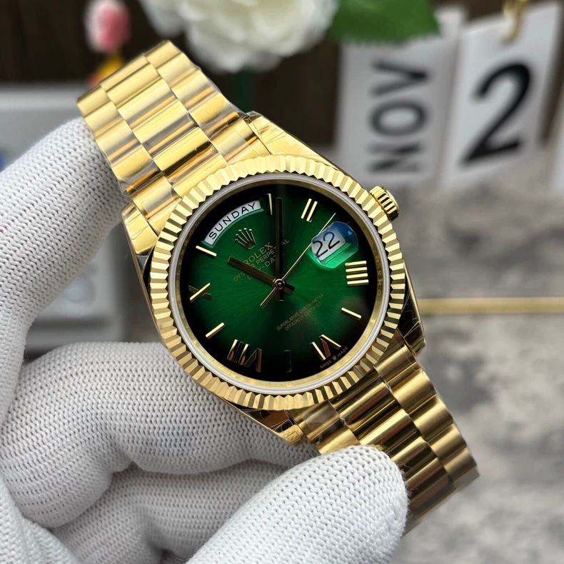 Rolex Oyster Perpetual Day‑Date 40 mm, 18 ct yellow gold, green ombré dial, President bracelet, Ref.2282R‑0069
