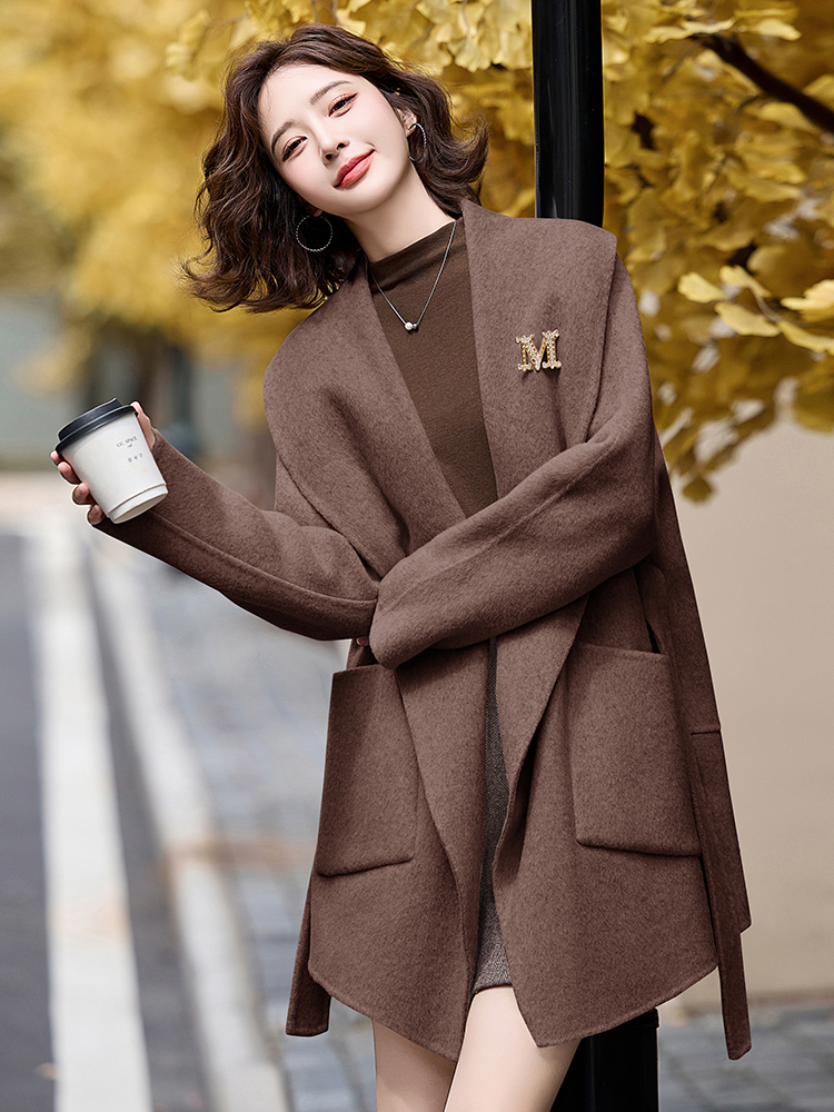 Irregular autumn and winter coat wool overcoat for women